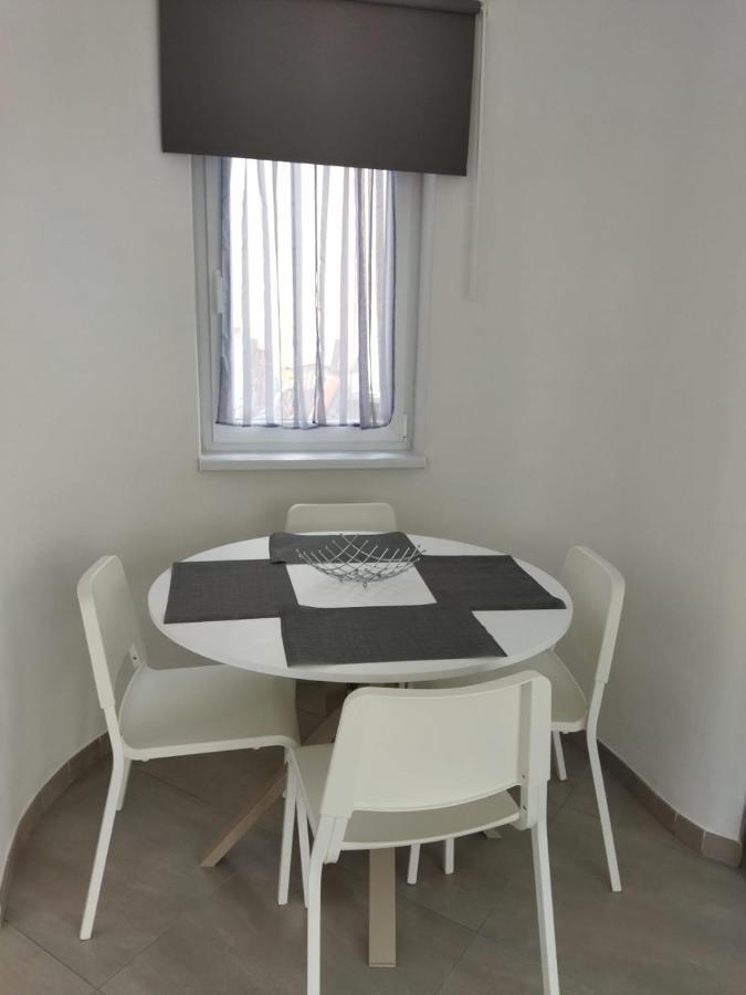 Riva'S Slim House 2 Διαμέρισμα Εξωτερικό φωτογραφία